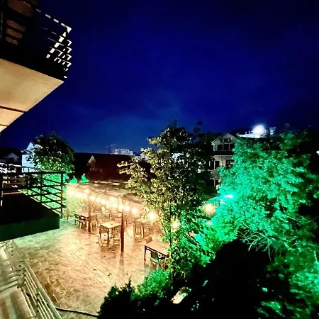 Sweet Hotel