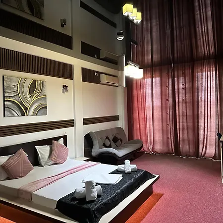 Sweet Hotel 3*
