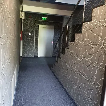Sweet Hotel