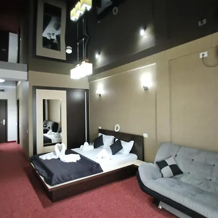 Sweet Hotel